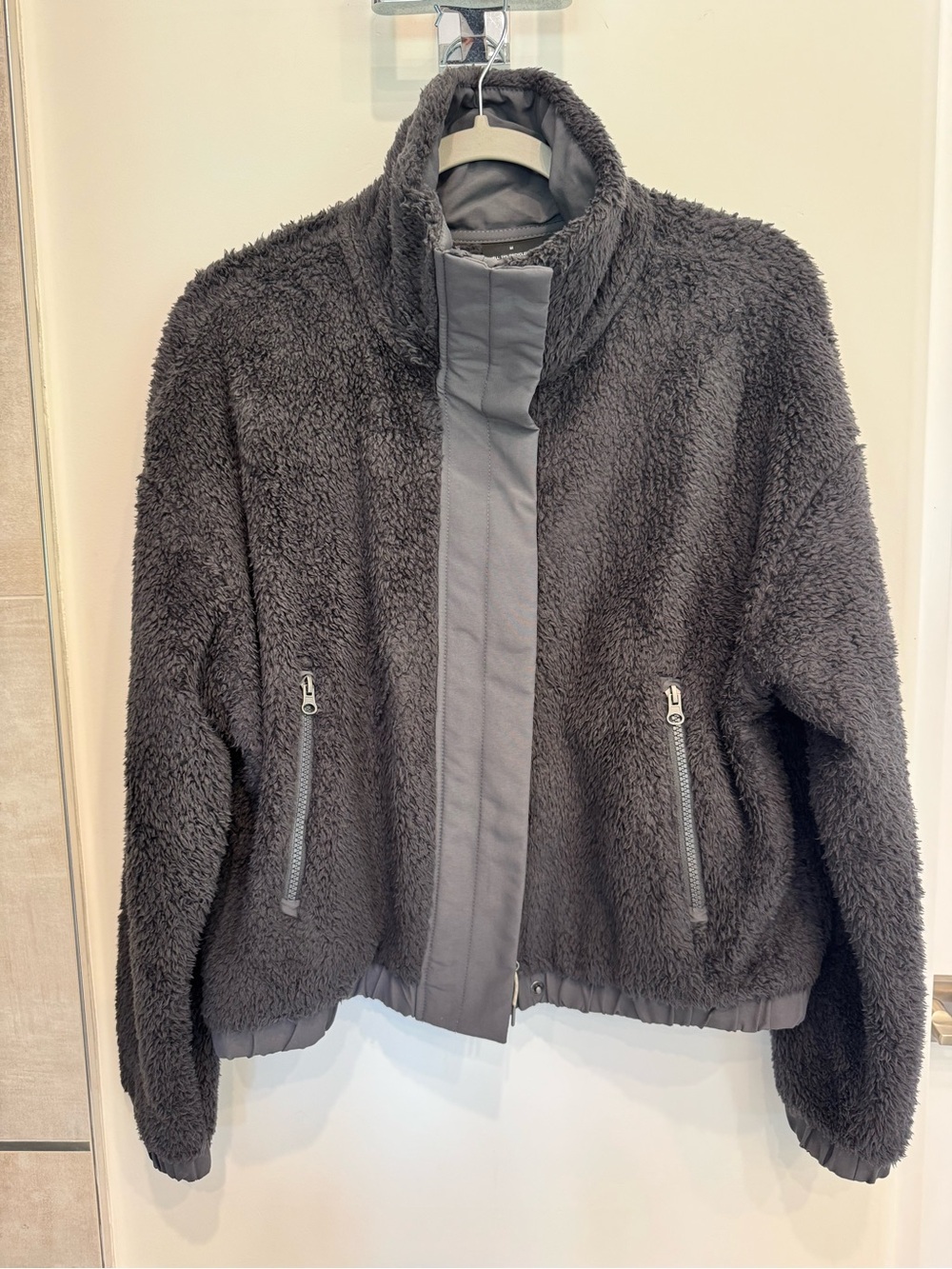 Vuori Alpine Sherpa Women's Charcoal Jacket NEW Medium